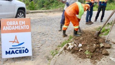 Photo of Prefeitura realiza limpeza e desobstrução de bocas de lobo em bairros de Maceió