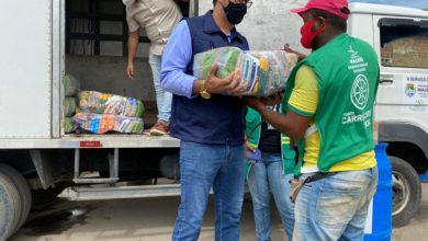 Photo of Prefeitura entrega 160 cestas básicas para carroceiros do Ecoponto Pajuçara