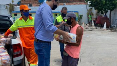 Photo of Projeto Carroceiro Legal: Prefeitura entrega 80 cestas básicas em Ecoponto da Pajuçara
