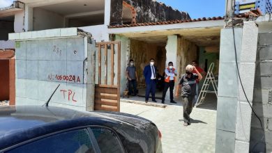 Photo of GGI dos Bairros e Defesa Civil visitam família que anunciou retorno ao imóvel