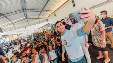 Photo of Prefeito JHC lança Escola Digital e democratiza acesso de alunos à tecnologia