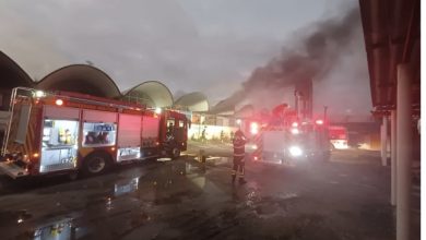 Photo of Incêndio atinge lojas no Mercado da Produção, em Maceió