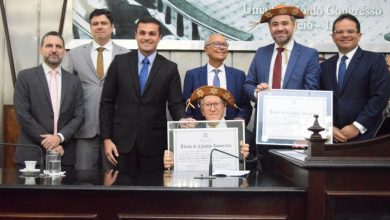 Photo of HOMENAGEM: Desembargadores federais recebem o título de Cidadão Honorário de Alagoas